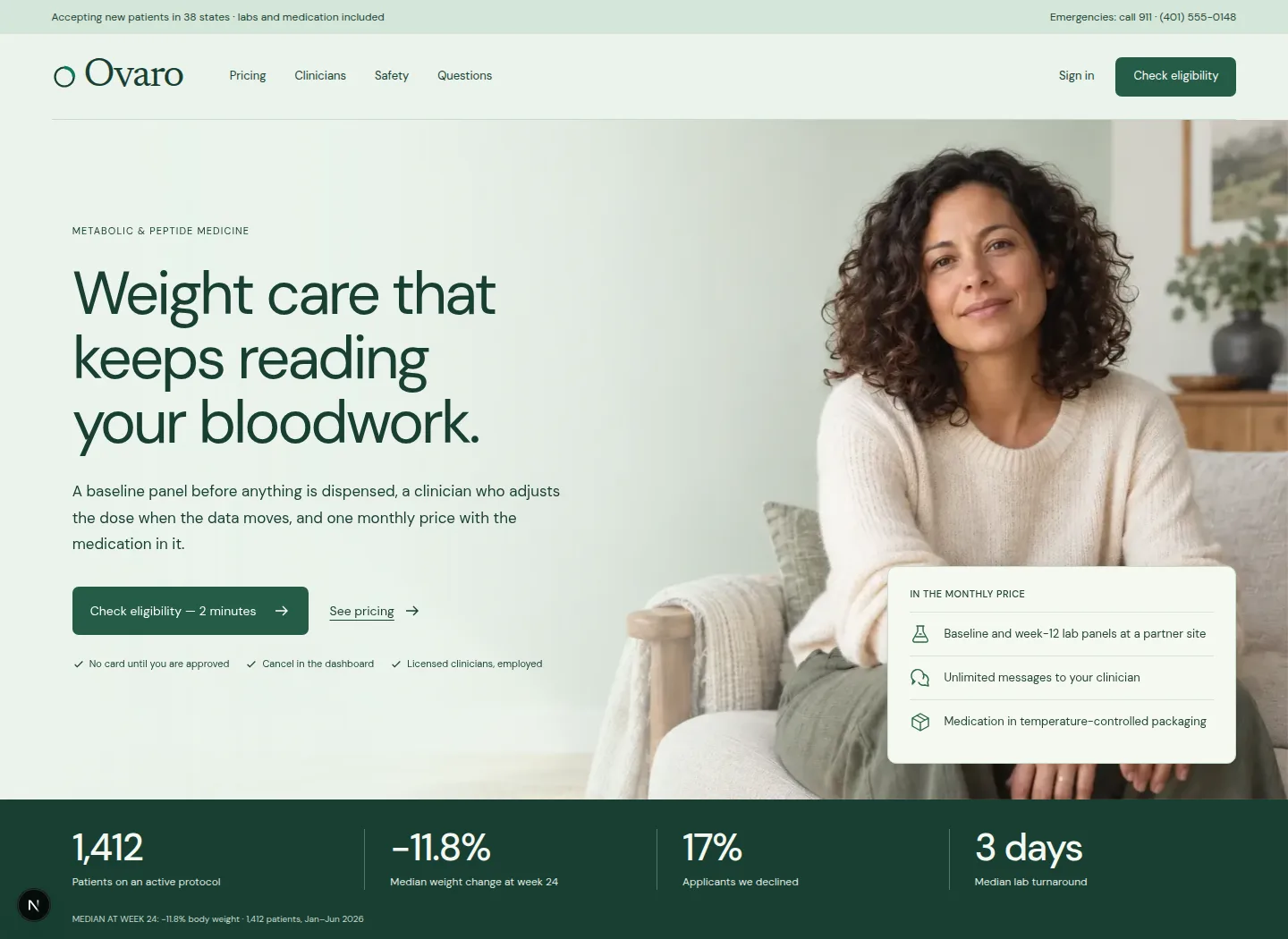 Mint / room: desktop announcement, navigation, and hero design